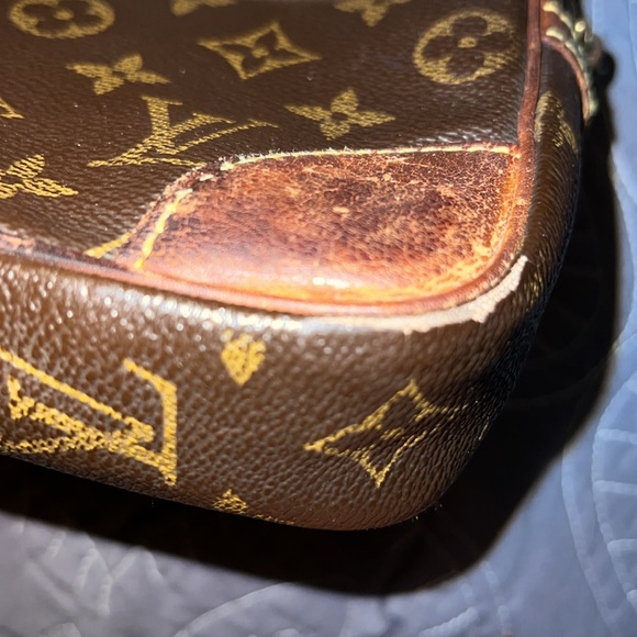 Louis Vuitton Monogram Pochette Marly Dragonne GM Wristlet - Picture 7 of 8